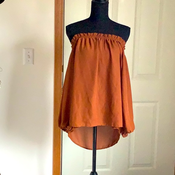 Tops - Brown off shoulder blouse
